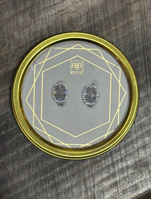 OVAL PAVE HUGGIES